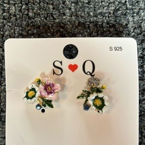 Gorgeous flower silver enamel earrings new